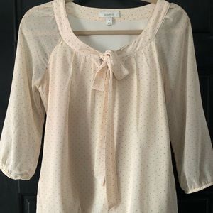 Sweet cream and tiny dotted, bow blouse; lined; S